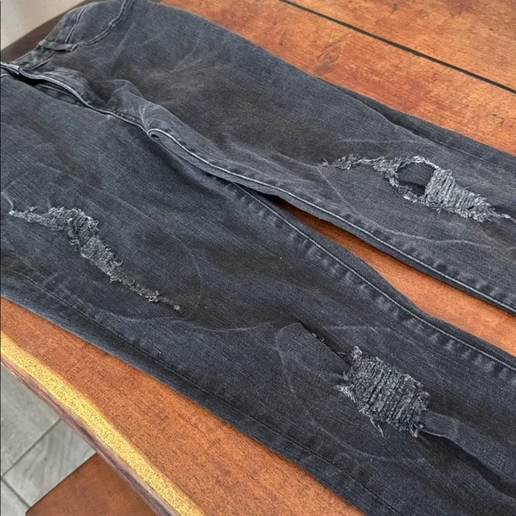 DKNY Jeans - Picture 4 of 4